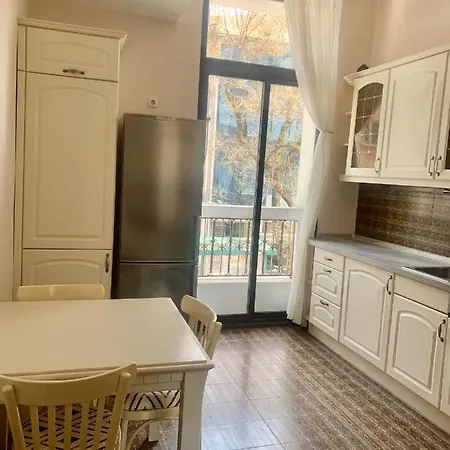 Tsar Simeon Veliki Apartment *